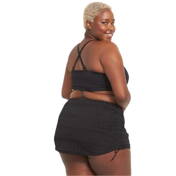 Lane Bryant NWOT No-Wire Crochet High-Neck Swim Bikini Top- Black - Picture 5 of 5